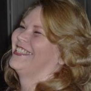 Meet your Posher, Dee